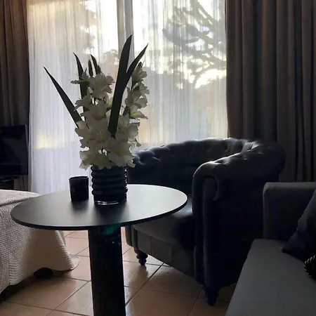 Apartment Parque Cattleya - Studio Royal
